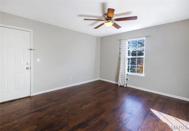 $200,000 | 1432 Surrey Lane, St. Peters, MO 63304