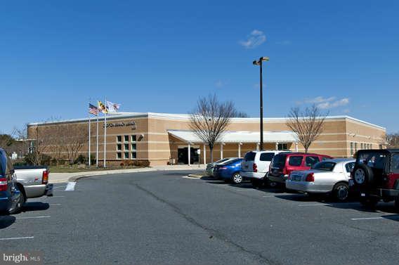 1671 Ridgely Court Crofton, MD 21114 - Photo 29 of 30 Library
