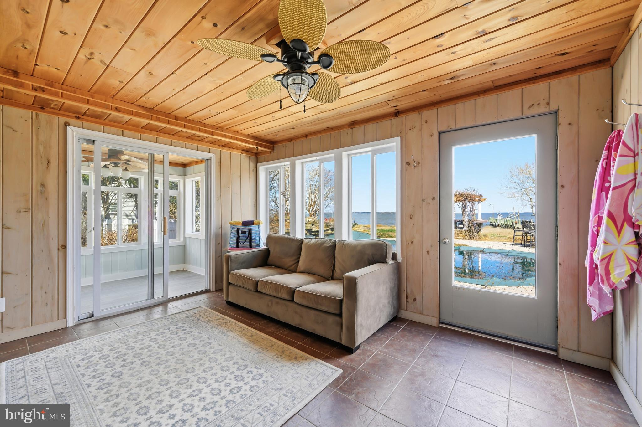 110 Perrys Road Grasonville, MD 21638 - Photo 22 of 68 Enclosed porch
