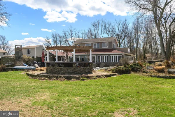 $1,500,000 | 110 Perrys Road, Grasonville, MD 21638