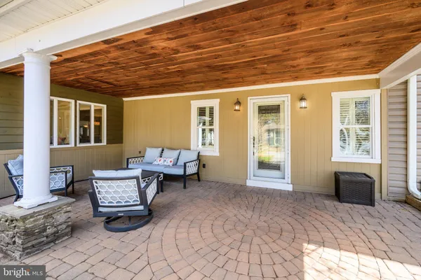 $1,500,000 | 110 Perrys Road, Grasonville, MD 21638