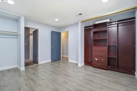$1,300,000 | 32252 Valiant Way, Union City, CA 94587