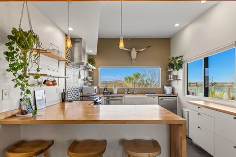 $1,300,000 | 1862 Inca Trail, Yucca Valley, CA 92284