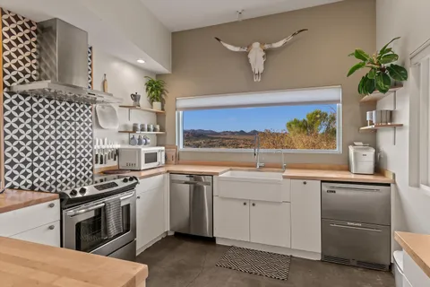 $1,300,000 | 1862 Inca Trail, Yucca Valley, CA 92284