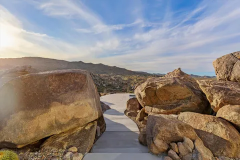 $1,300,000 | 1862 Inca Trail, Yucca Valley, CA 92284
