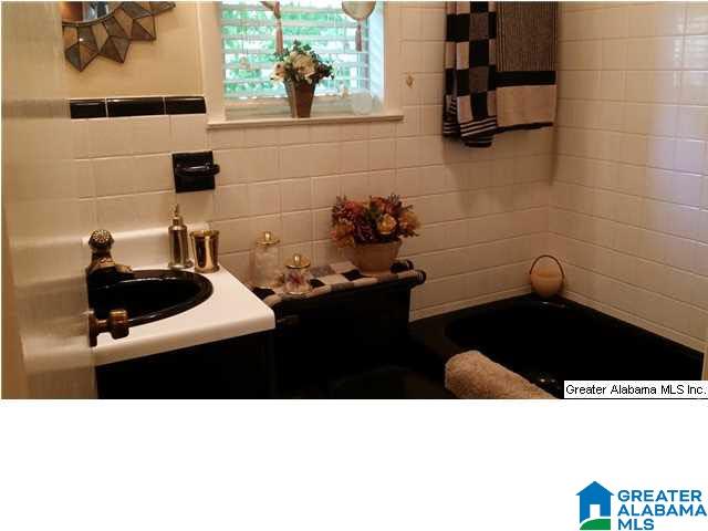 325 Reneau Street Anniston, AL 36207 - Photo 6 of 15