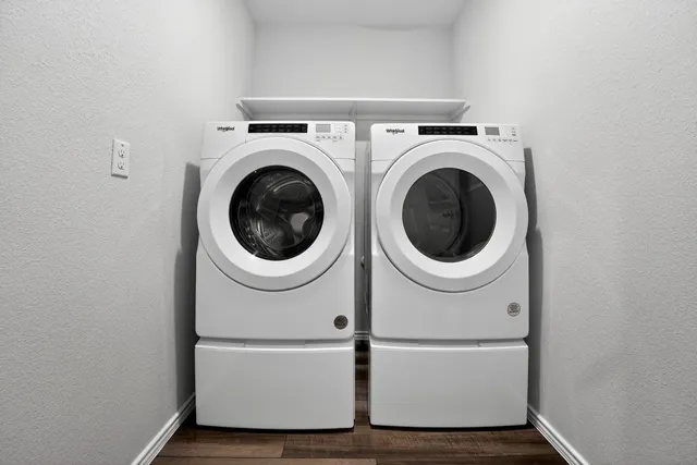 $1,775 | 136 Watch Hill, Jarrell, TX 76537