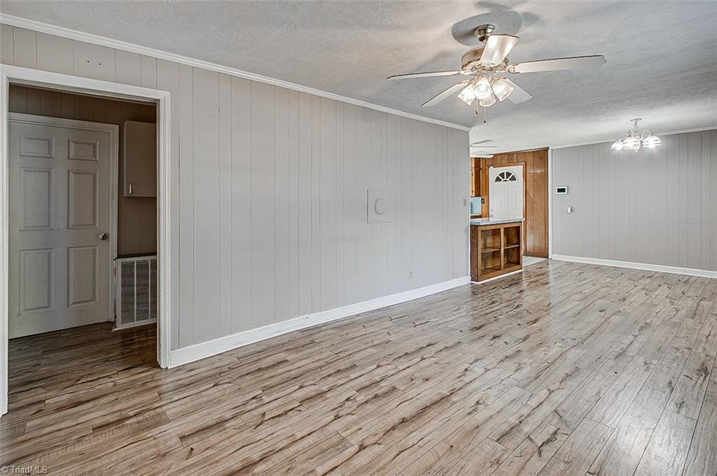3380 Beavercreek Road Randleman, NC 27317 - Photo 6 of 49 Living Room