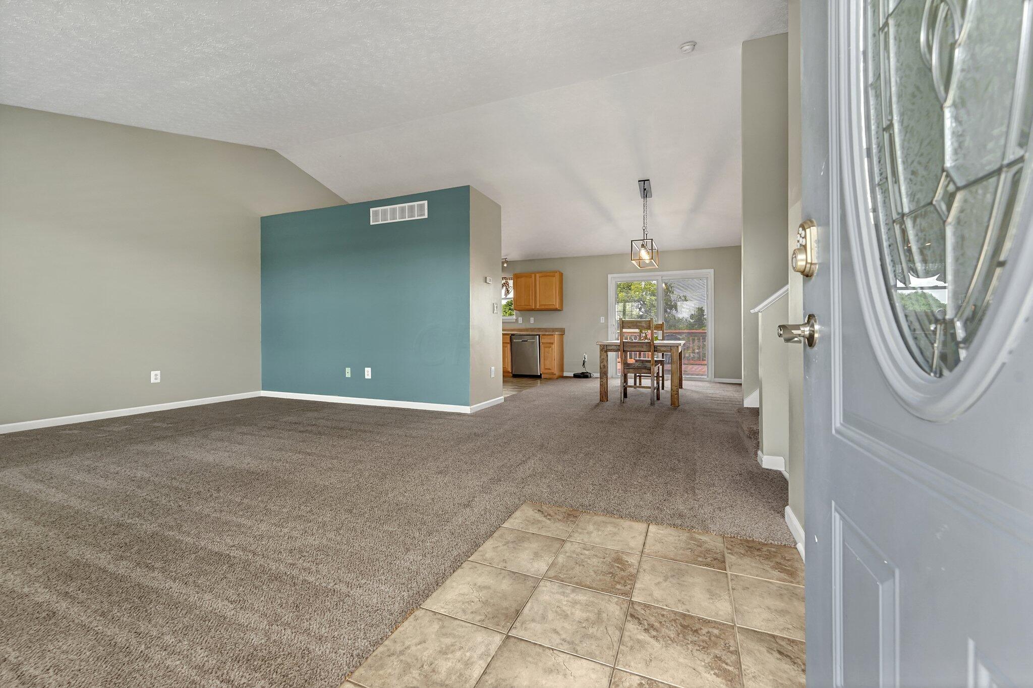 445 Morgan Road Zanesville, OH 43701 - Photo 3 of 27 5-web-or-mls-445-morgan-rd