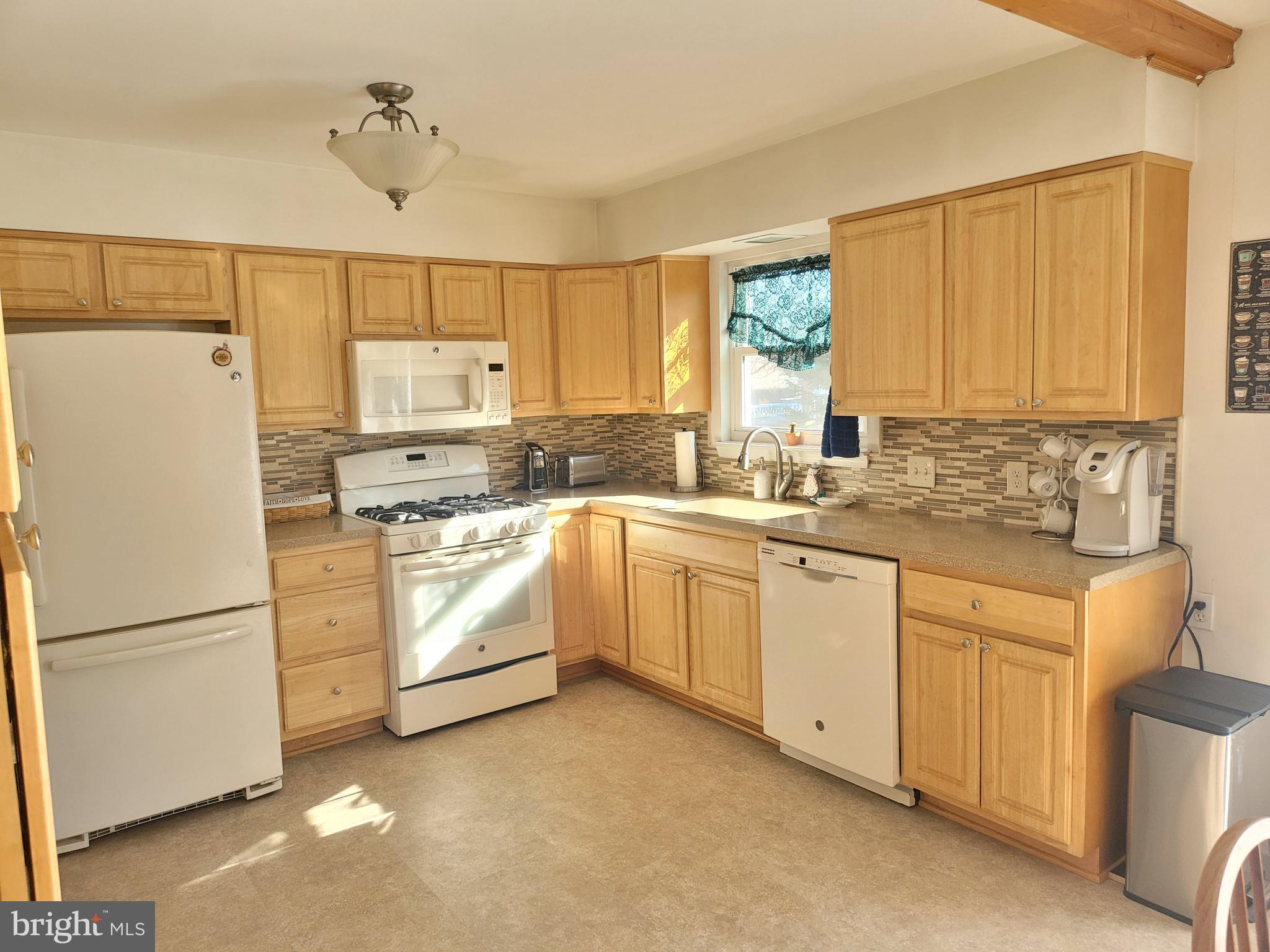 487 Rita Drive Odenton, MD 21113 - Photo 8 of 62 Gallery Image 8