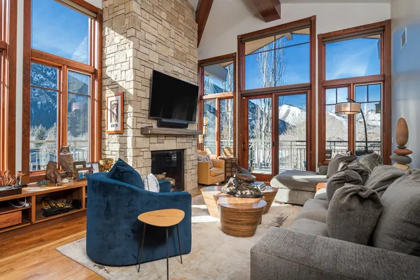 $3,750,000 | 222 Second Avenue, Unit 13, Ketchum, ID 83340