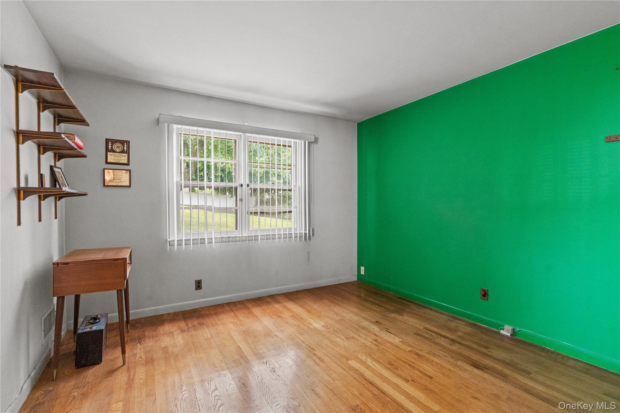 11 Dearborn Street New Rochelle, NY 10801 - Photo 26 of 30 bedroom 3