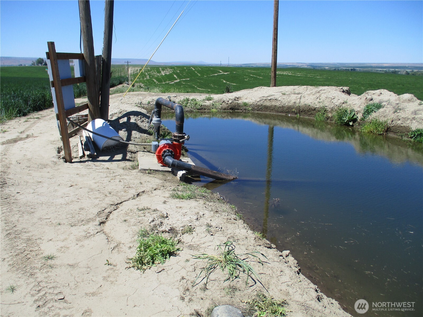 4285 Detour Road Touchet, WA 99360 - Photo 7 of 15 a view of a lake from a balcony