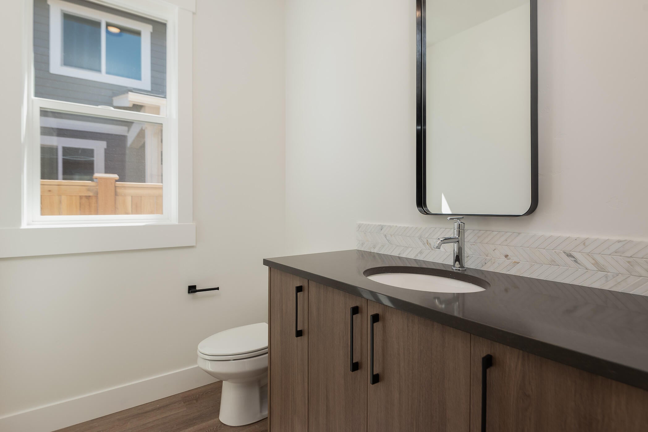 20474 Murphy Road Bend, OR 97702 - Photo 22 of 33 Powder Bath