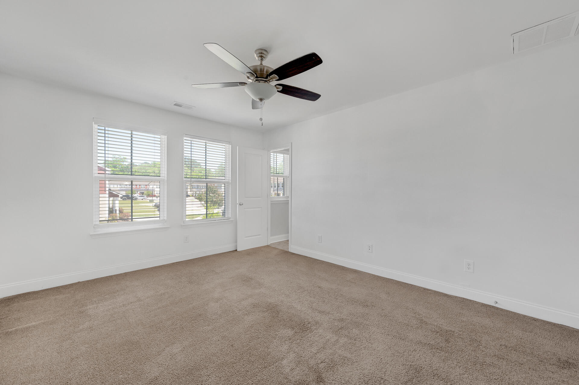 7807 Montview Road North Charleston, SC 29418 - Photo 15 of 41 7807Montview-16