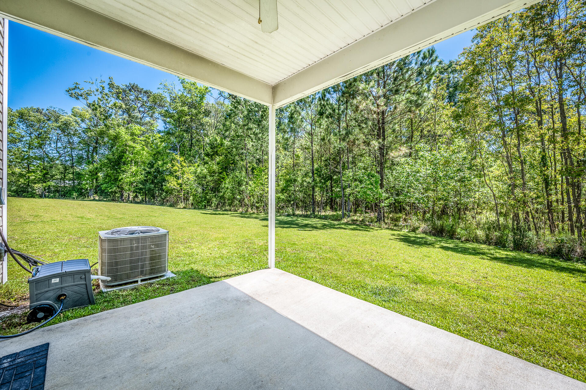 7807 Montview Road North Charleston, SC 29418 - Photo 27 of 41 7807Montview-28