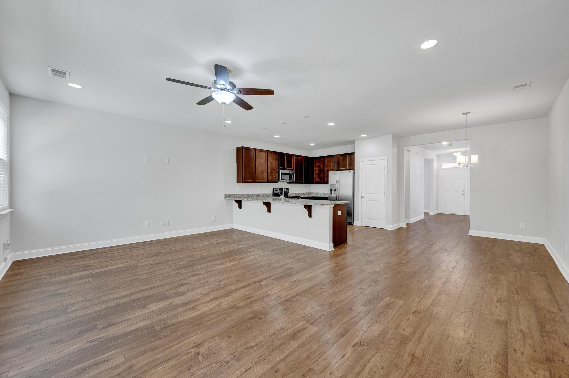 7807 Montview Road North Charleston, SC 29418 - Photo 3 of 41 7807Montview-10