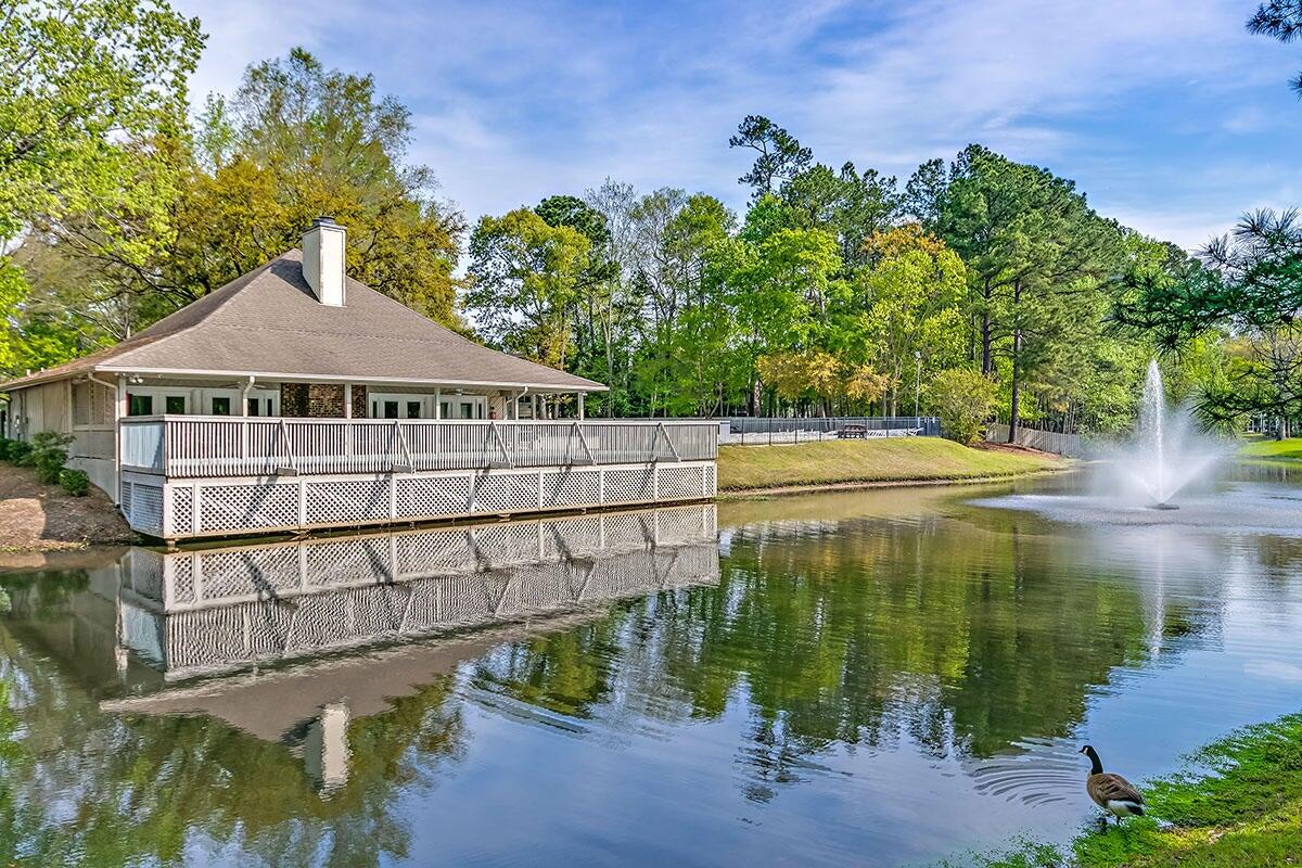 7807 Montview Road North Charleston, SC 29418 - Photo 33 of 41 World Class Amenities