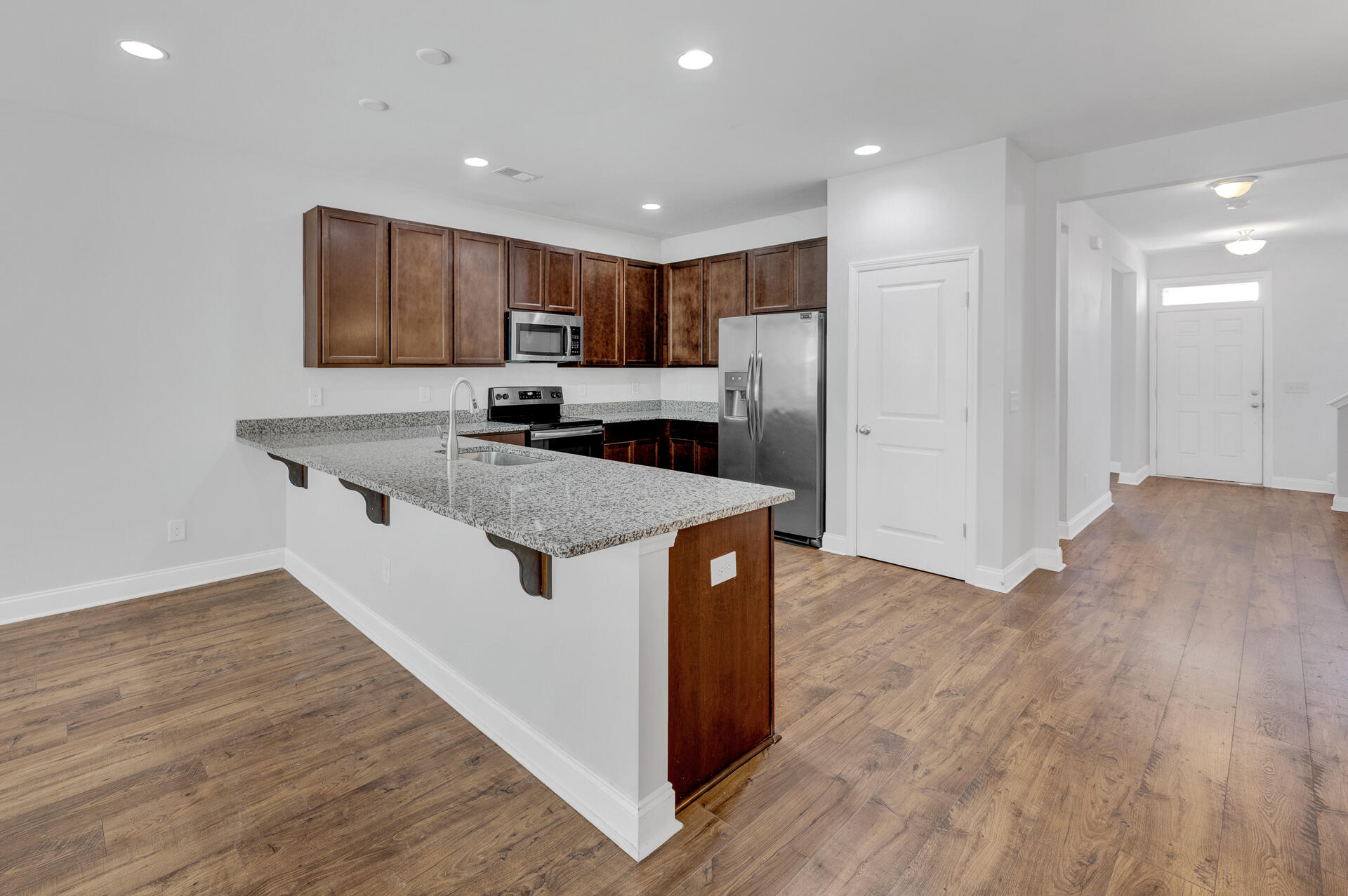 7807 Montview Road North Charleston, SC 29418 - Photo 7 of 41 7807Montview-06