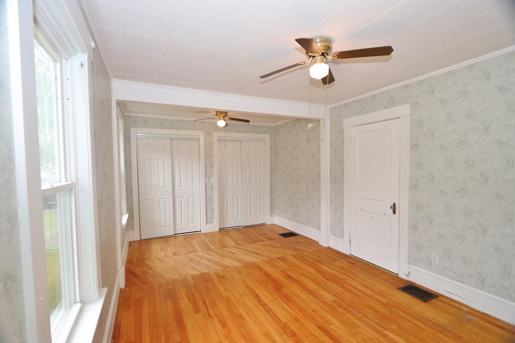 252 Maple Street Bangor, ME 04401 - Photo 11 of 16 IMG_0929 (Copy)