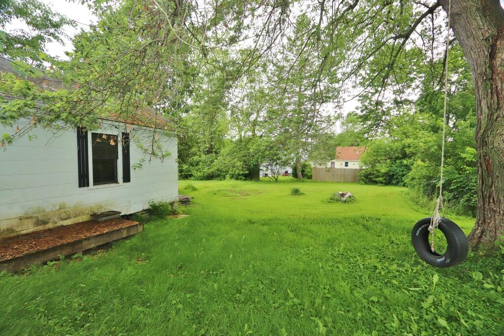 252 Maple Street Bangor, ME 04401 - Photo 4 of 16 IMG_0936 (Copy)