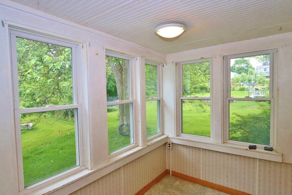 252 Maple Street Bangor, ME 04401 - Photo 6 of 16 IMG_0922 (Copy)