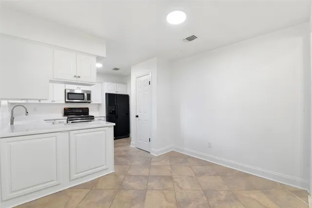 $1,990 | 16318 Cypress Point Drive, Cypress, TX 77429