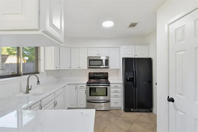 $1,990 | 16318 Cypress Point Drive, Cypress, TX 77429