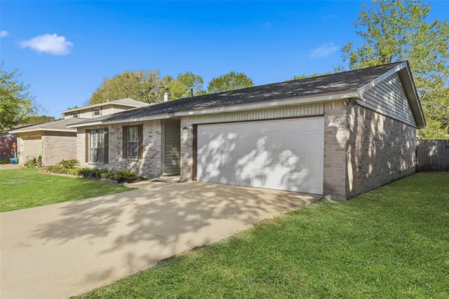 $1,990 | 16318 Cypress Point Drive, Cypress, TX 77429