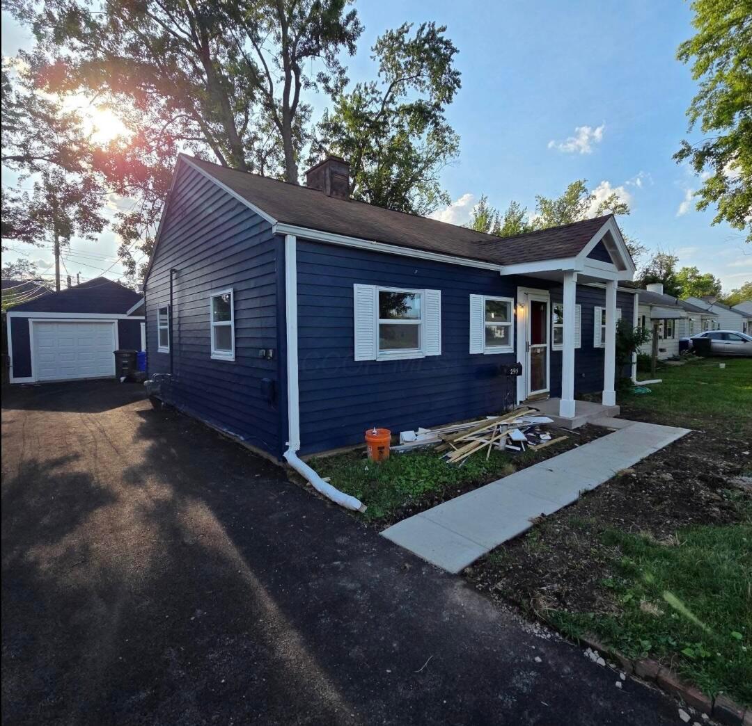 295 South Hampton Road Columbus, OH 43213 - Photo 3 of 3 2