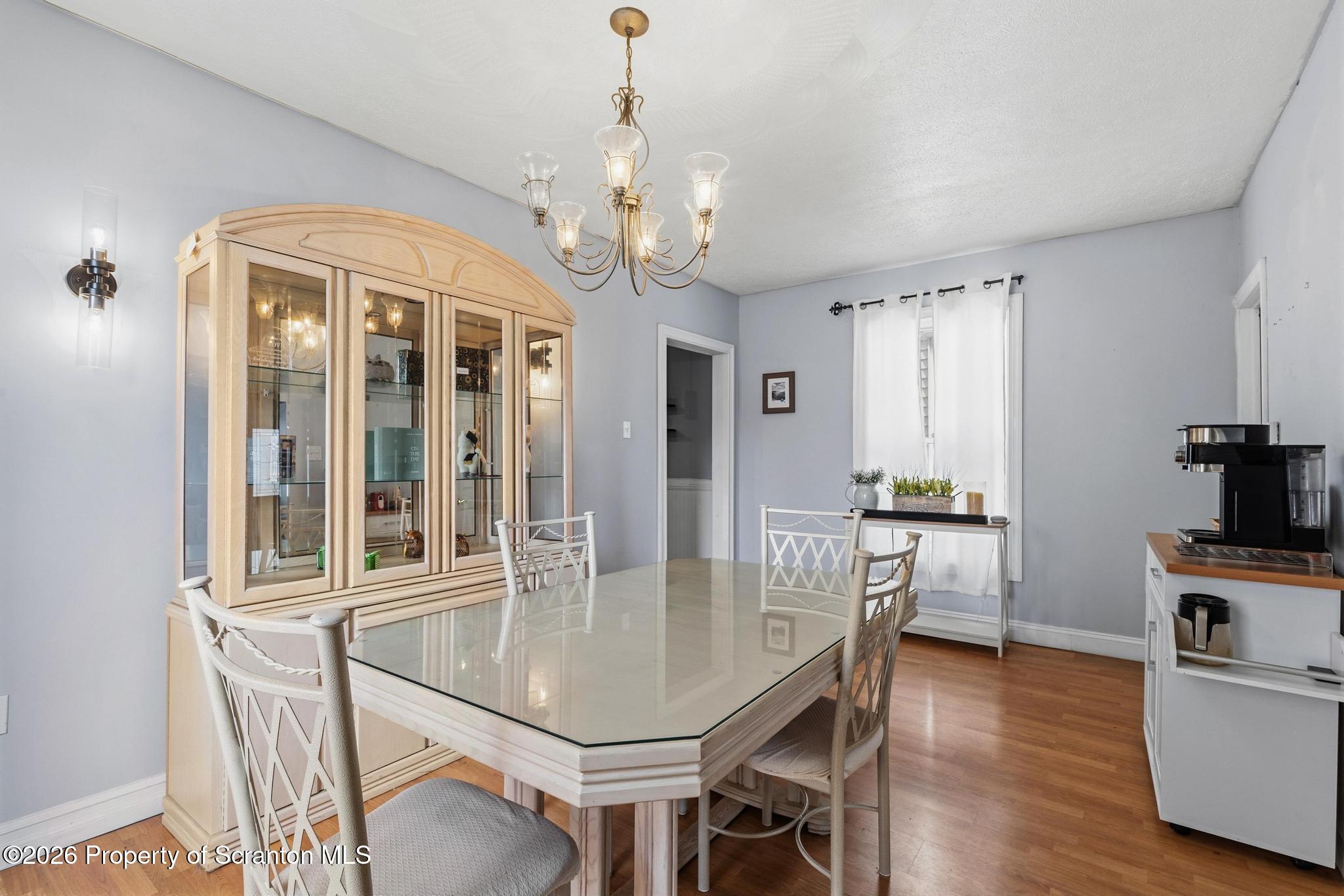 1507 Pine Street Scranton, PA 18510 - Photo 8 of 36 DSC_1188