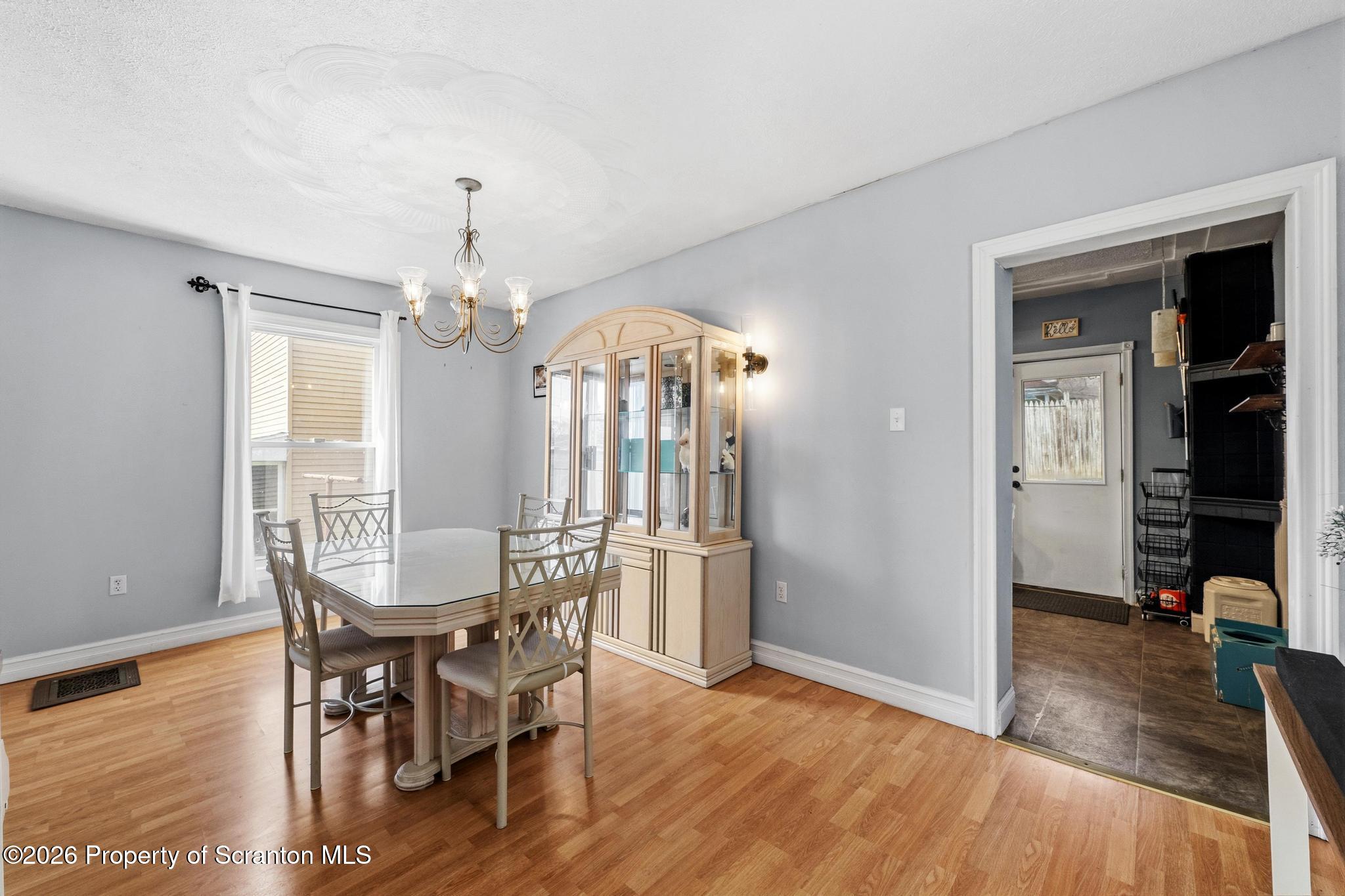 1507 Pine Street Scranton, PA 18510 - Photo 10 of 36 DSC_1206