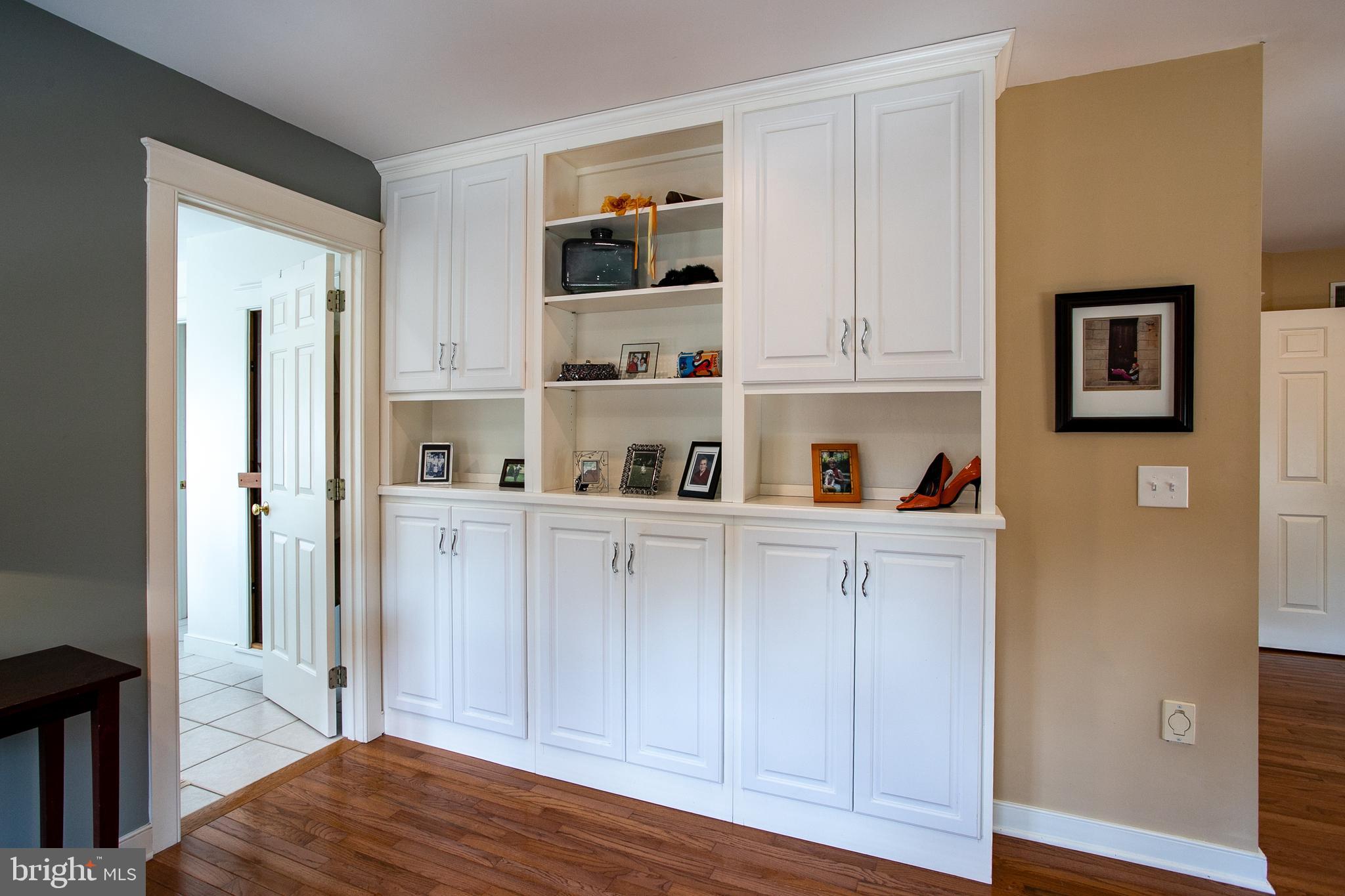 382 Rumford Road Lititz, PA 17543 - Photo 27 of 63 a view of cabinets and wooden floor