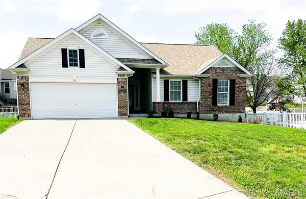 $389,000 | 2629 Homefield Woods Drive, O'Fallon, MO 63366