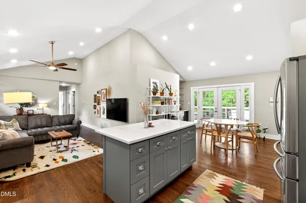 $525,000 | 705 Chatham Lane, Raleigh, NC 27610