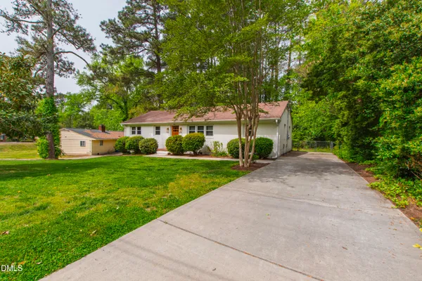 $525,000 | 705 Chatham Lane, Raleigh, NC 27610