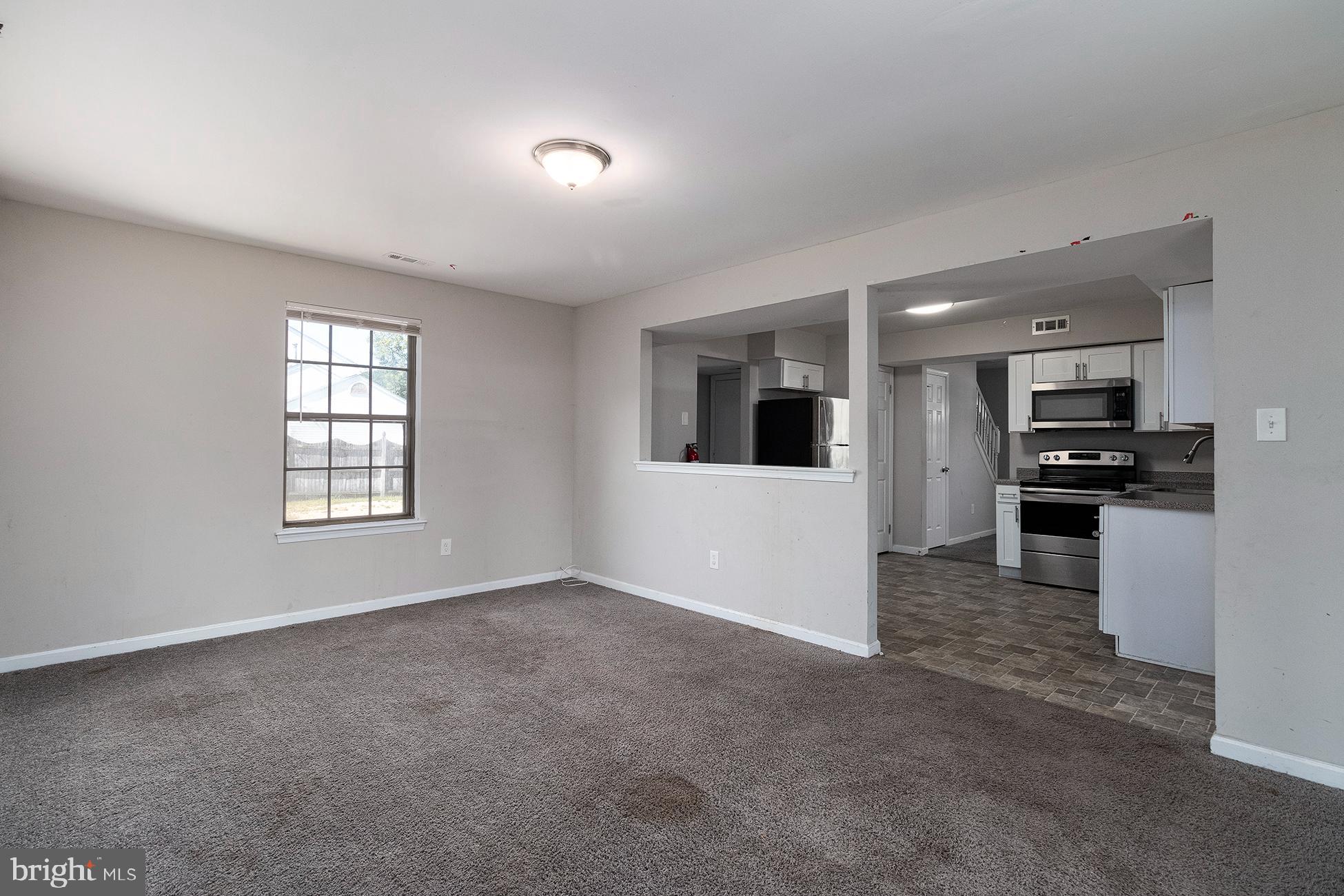 43 Hawthorne Road Sicklerville, NJ 08081 - Photo 10 of 28 Gallery Image 10