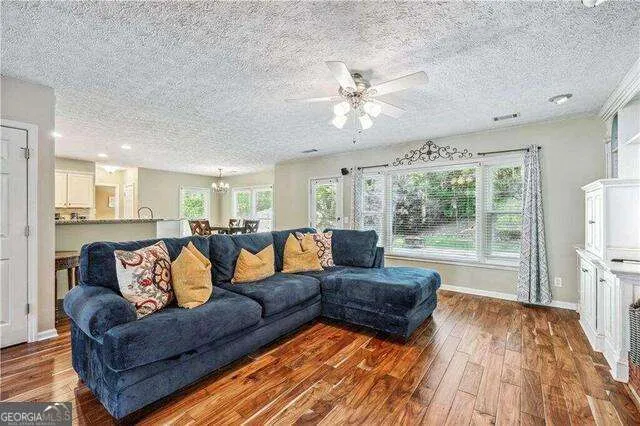 $2,650 | 2152 Marne Glen, Kennesaw, GA 30152