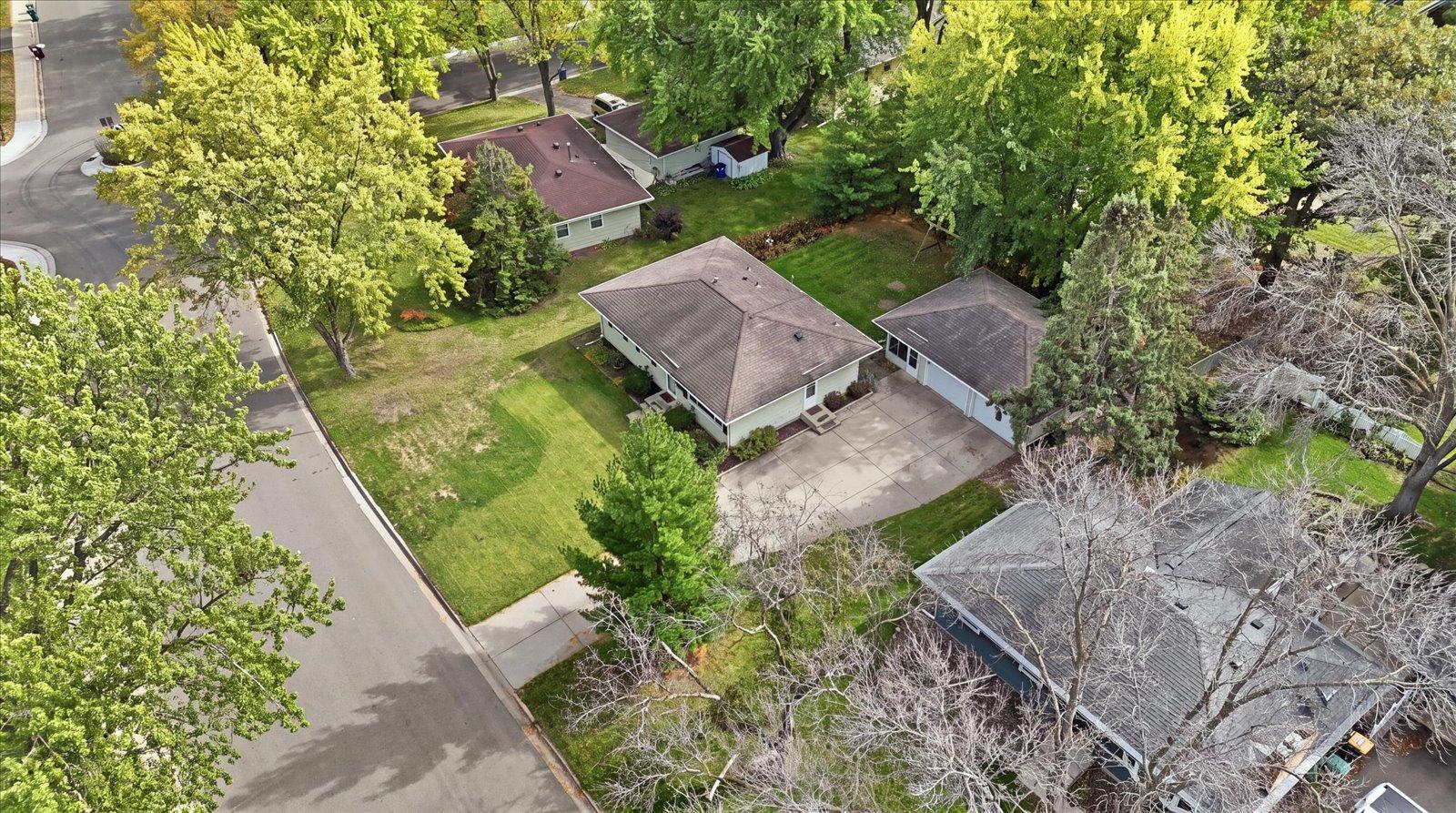 4409 Poplar Bridge Road Bloomington, MN 55437 - Photo 41 of 46 Gallery Image 41