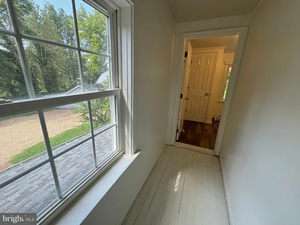 $2,050 | 1005 Manning Drive, Fredericksburg, VA 22405