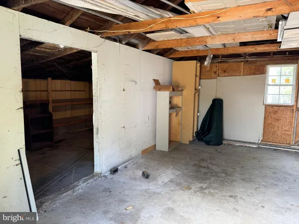 $2,050 | 1005 Manning Drive, Fredericksburg, VA 22405