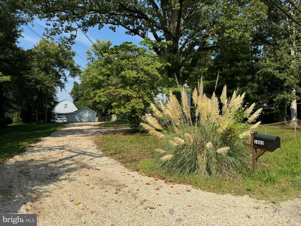 $2,050 | 1005 Manning Drive, Fredericksburg, VA 22405