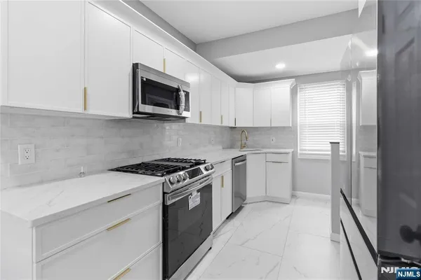 $570,000 | 77 Lakeside Avenue, Pompton Lakes, NJ 07442