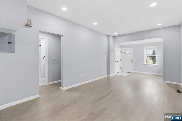 $570,000 | 77 Lakeside Avenue, Pompton Lakes, NJ 07442