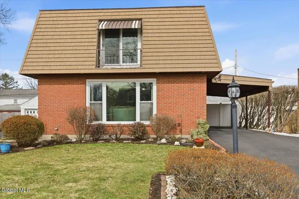 $379,900 | 30 Hopewell Street, Albany, NY 12208