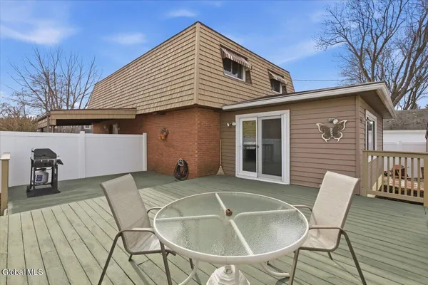 $379,900 | 30 Hopewell Street, Albany, NY 12208