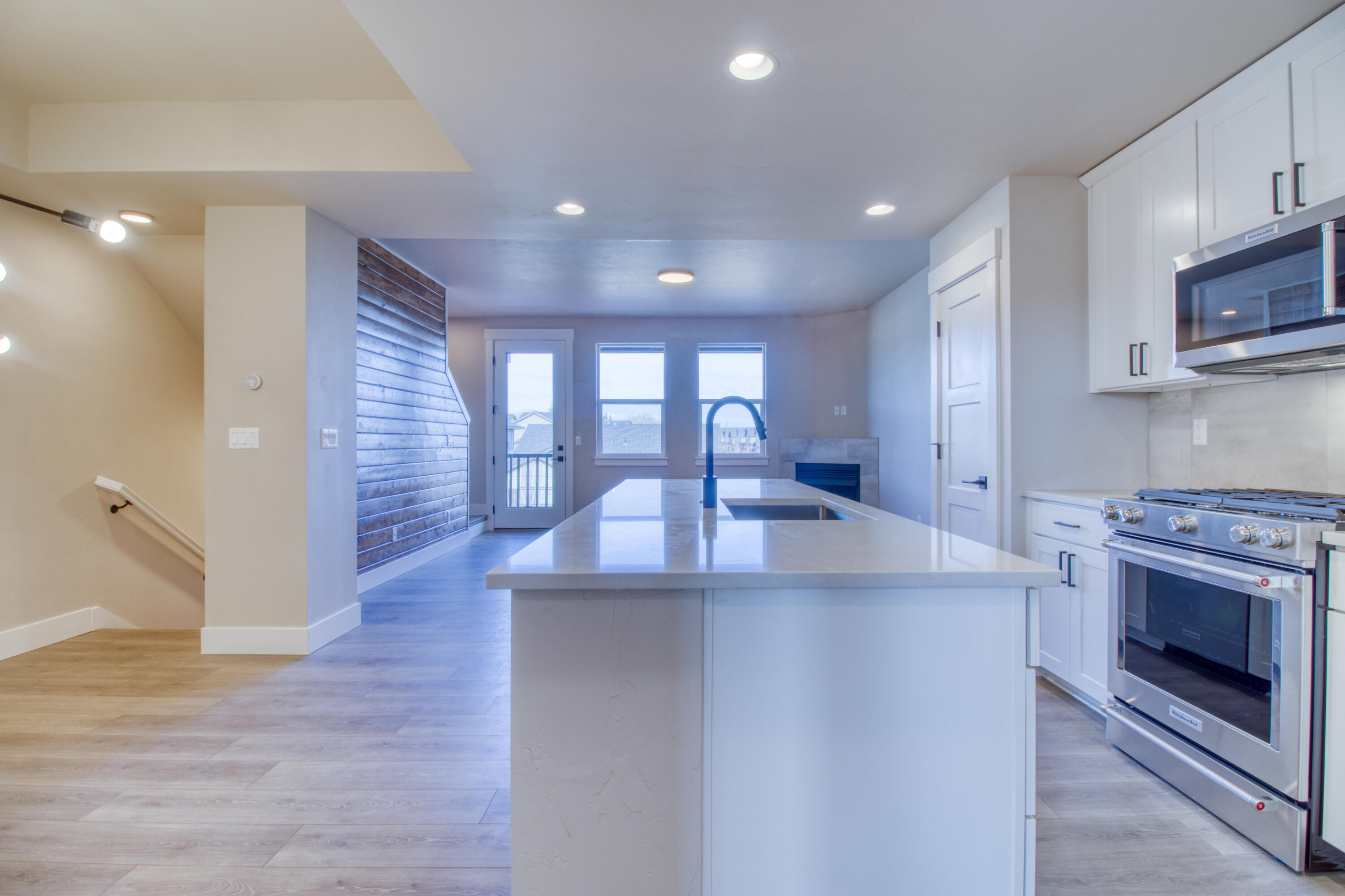 63091 Boyd Acres Road Bend, OR 97701 - Photo 5 of 24 Kitchen and Great Room