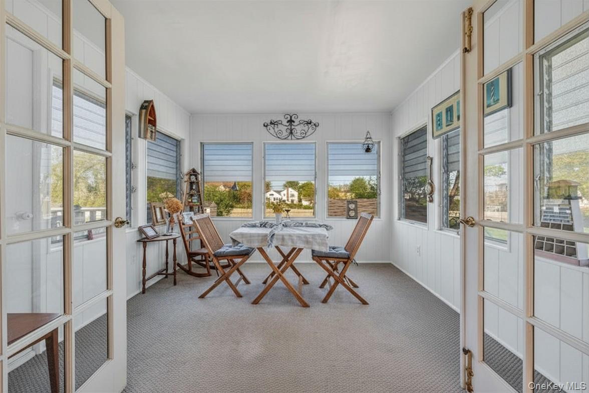 146 Awixa Avenue Bay Shore, NY 11706 - Photo 19 of 40