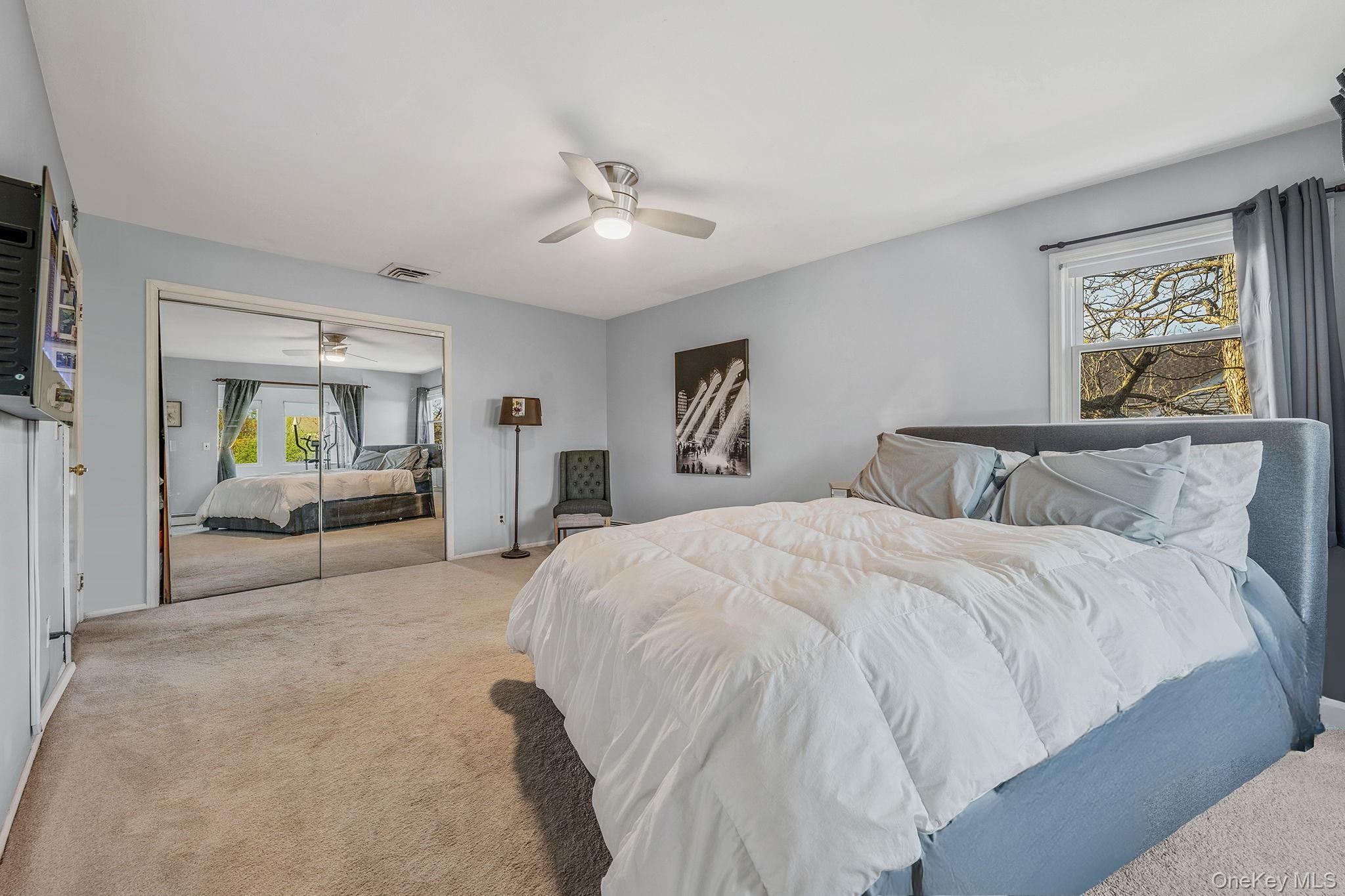 146 Awixa Avenue Bay Shore, NY 11706 - Photo 20 of 40