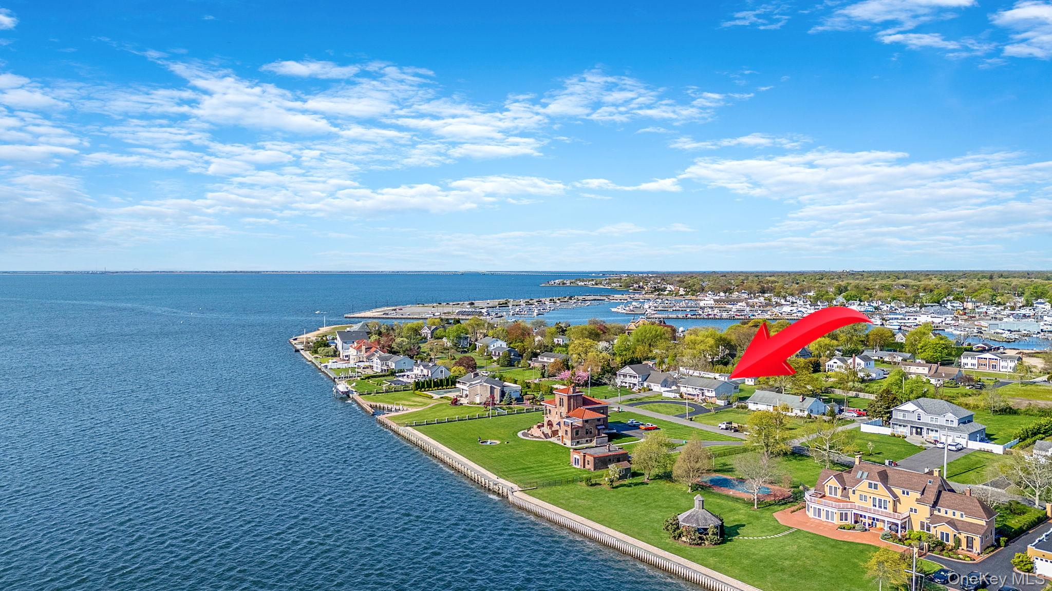 146 Awixa Avenue Bay Shore, NY 11706 - Photo 2 of 40